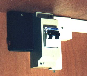 Picture of the fuse monitor (external view)